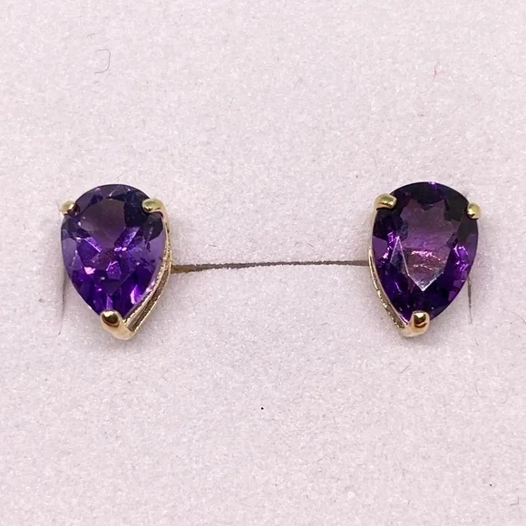 Natural amethyst stud earrings 14k yellow gold New February birthday stone - Picture 1 of 3